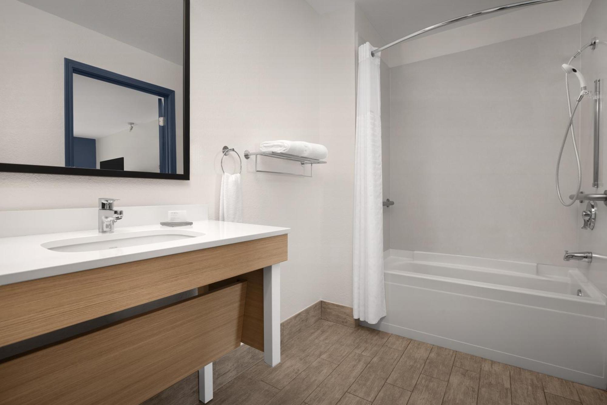 Spark By Hilton San Jose Airport Εξωτερικό φωτογραφία